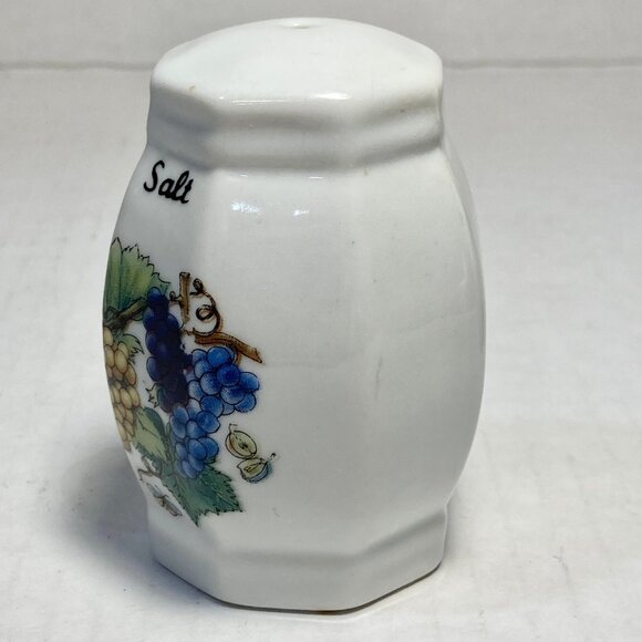 Vintage Grape Vine Grapes Salt & Pepper Shakers Ceramic Mid Century Butterflies - Picture 7 of 15